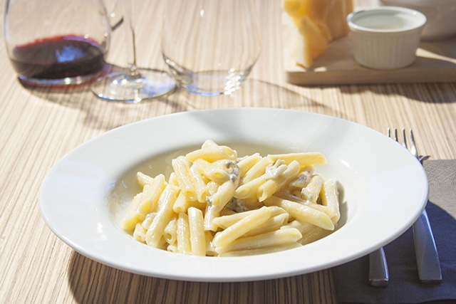 Penne with Gorgonzola Cheese
