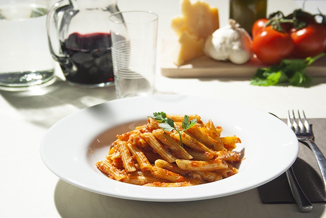 Penne Arrabbiata (Tomato Sauce with "peperoncini")