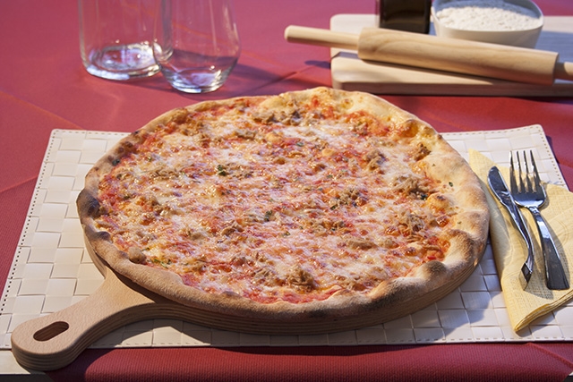 Pizza al Tonno